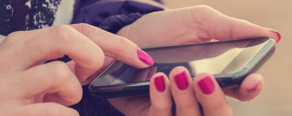 俄科学家为中国企业研制出激光切割机用于生产智能手机 - 俄罗斯卫星通讯社