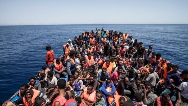 媒体：千余名移民在利比亚地中海海岸获救 一人遇难 - 俄罗斯卫星通讯社