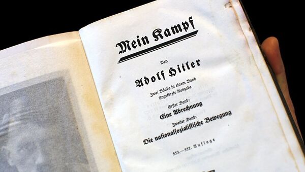 阿道夫·希特勒的《我的奋斗》（Mein Kampf）书 - 俄罗斯卫星通讯社