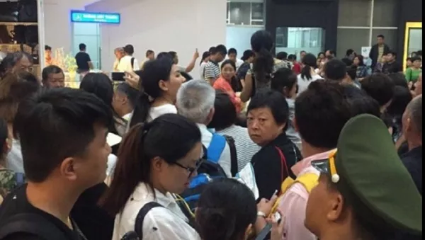 外媒：欣豐虎航航班因飛機內出現焦糊味在胡志明市機場緊急迫降 - 俄羅斯衛星通訊社