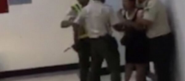 中国游客边检拒给小费 - 俄罗斯卫星通讯社