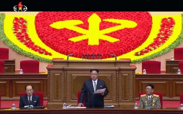 朝鮮領導人金正恩穿西裝扎領帶出席黨代會 - 俄羅斯衛星通訊社