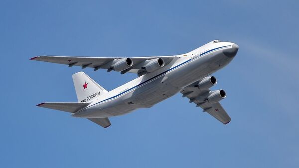 俄国防部：两架安-124飞机携俄维和人员抵达埃里温 - 俄罗斯卫星通讯社