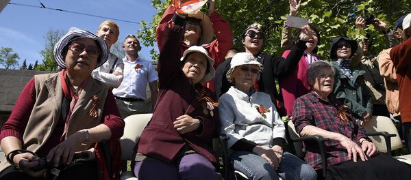 阅兵在塞瓦斯托坡尔 - 俄罗斯卫星通讯社