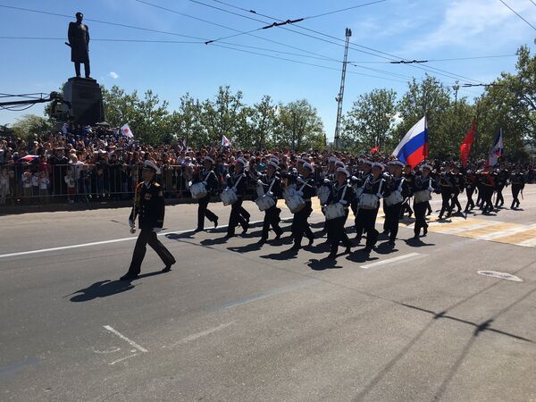 阅兵在塞瓦斯托坡尔 - 俄罗斯卫星通讯社