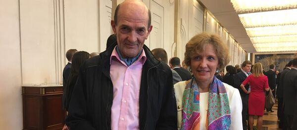 法國夫婦 - 俄羅斯衛星通訊社