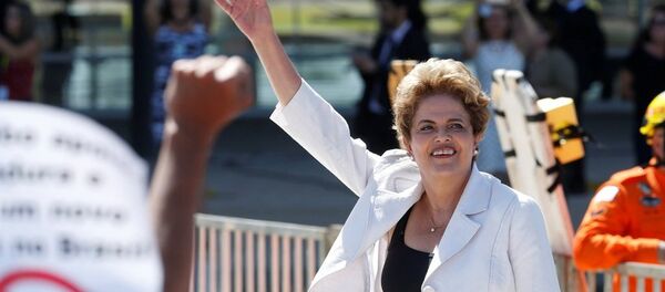 迪尔玛•罗塞夫巴西总统呼吁人们反对“政变” - 俄罗斯卫星通讯社