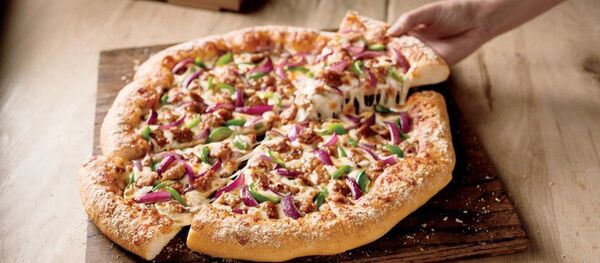 場外記者靜候俄美外長會議結果14小時獲比薩和伏特加款待 場外記者靜候俄美外長會議結果14小時獲比薩和伏特加款待 - 俄羅斯衛星通訊社