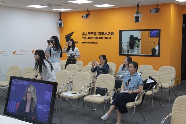 莫斯科鋼鐵和合金學院領導在俄中視頻連線時介紹學校發展重點與最新科技成就 莫斯科鋼鐵和合金學院領導在俄中視頻連線時介紹學校發展重點與最新科技成就 - 俄羅斯衛星通訊社