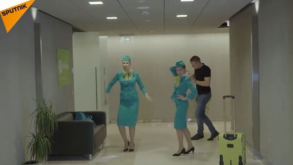 女乘務員 - 俄羅斯衛星通訊社