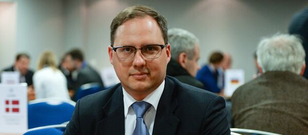 阿列克谢∙格鲁兹杰夫 - 俄罗斯卫星通讯社