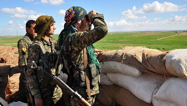 克林顿称拟武装伊拉克和叙利亚境内库尔德人 - 俄罗斯卫星通讯社