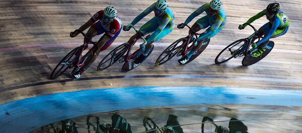 年僅22歲自行車運動員在距終點100米處摔倒並離世 - 俄羅斯衛星通訊社