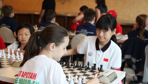 俄中兩國十餘名棋手參加在哈爾濱舉行的國際象棋友誼賽 - 俄羅斯衛星通訊社