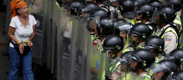 委內瑞拉總統支持與反對者持續發生衝突 委內瑞拉總統支持與反對者持續發生衝突 - 俄羅斯衛星通訊社