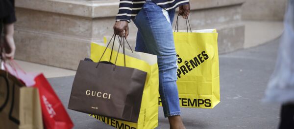 沙特公主在巴黎市中心遭不明分子搶劫 - 俄羅斯衛星通訊社