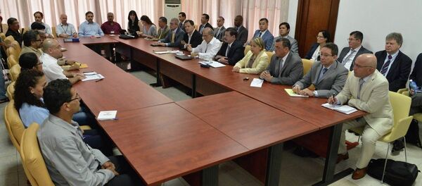 哥伦比亚政府和革命军达成结束军事冲突协议 哥伦比亚政府和革命军达成结束军事冲突协议 - 俄罗斯卫星通讯社