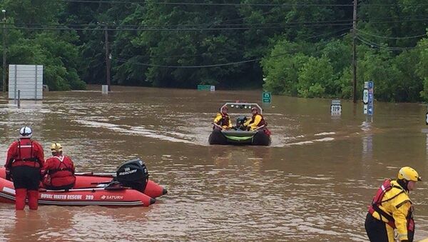 美國西弗吉尼亞州洪水死亡人數達23人 - 俄羅斯衛星通訊社