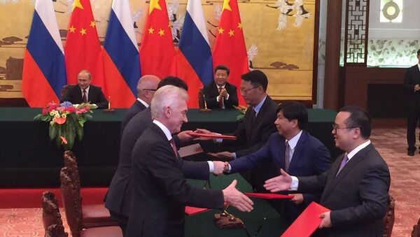 俄羅斯將教中國打冰球 - 俄羅斯衛星通訊社