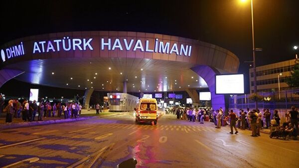 媒體：伊斯坦布爾阿塔圖爾克機場重新開放 嫌疑人被抓 - 俄羅斯衛星通訊社