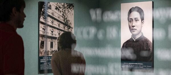 首批中国游客参观中共六大会址展览馆 - 俄罗斯卫星通讯社