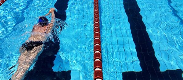 馬德里市政府允許市民不穿泳衣和泳褲進入游泳池 馬德里市政府允許市民不穿泳衣和泳褲進入游泳池 - 俄羅斯衛星通訊社