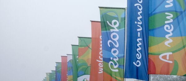 俄2016年奥运会国家队队服为长袖套装,以防兹卡病毒 俄2016年奥运会国家队队服为长袖套装,以防兹卡病毒 - 俄罗斯卫星通讯社