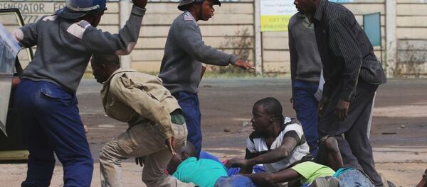 津巴布韦抗议期间170多人受伤 津巴布韦抗议期间170多人受伤 - 俄罗斯卫星通讯社