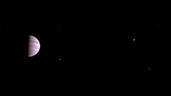 美國國家航空航天局：“朱諾”號探測器進入軌道後傳回首張木星圖像 - 俄羅斯衛星通訊社