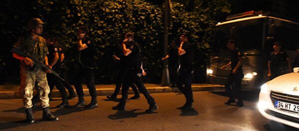 土耳其总理称该国发生军事政变的企图 土耳其总理称该国发生军事政变的企图 - 俄罗斯卫星通讯社