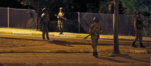 Турецкие солдаты на азиатской стороне Стамбула - 俄罗斯卫星通讯社