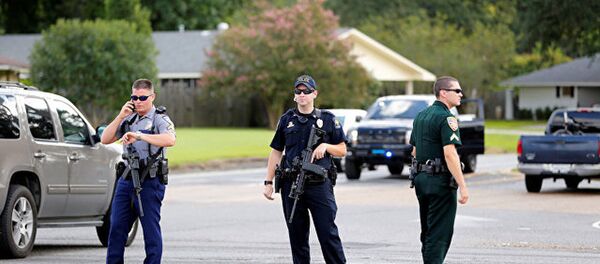 美國警察 (路易斯安那州首府巴吞魯日) - 俄羅斯衛星通訊社