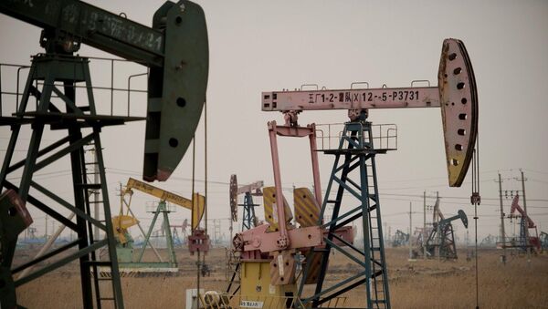 中国11月份生产原油1631万吨 同比增长2.7% - 俄罗斯卫星通讯社