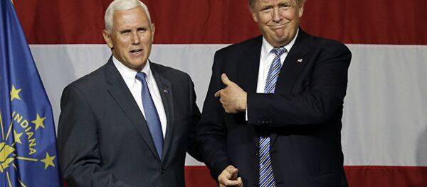 唐納德·特朗普與邁克·彭斯 唐納德·特朗普與邁克·彭斯 - 俄羅斯衛星通訊社