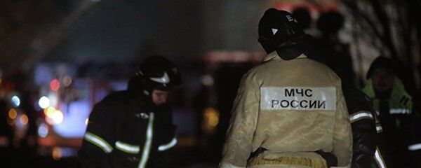 Сотрудники пожарной службы МЧС России - 俄罗斯卫星通讯社