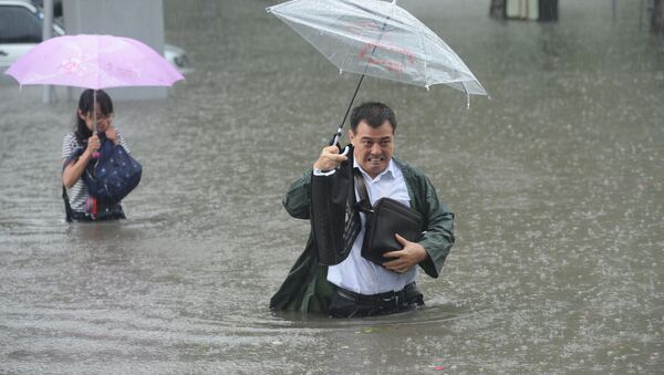 安徽六安持續強降雨致河水倒灌多個村莊被淹，9500人受災 - 俄羅斯衛星通訊社