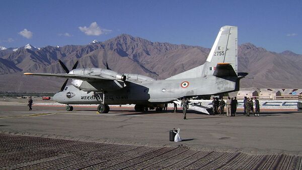 媒体：印度空军一架载有29人的安-32运输机从雷达上消失 - 俄罗斯卫星通讯社