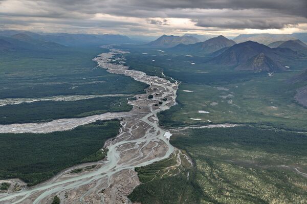 “寒極”考察團穿過河叉向北冰洋方向前進 “寒極”考察團穿過河叉向北冰洋方向前進 - 俄羅斯衛星通訊社