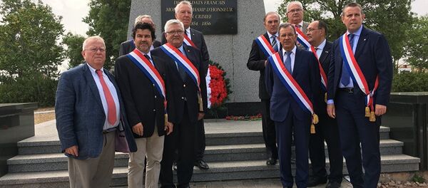 法國議員代表團在克里米亞參觀了法軍人公墓 法國議員代表團在克里米亞參觀了法軍人公墓 - 俄羅斯衛星通訊社