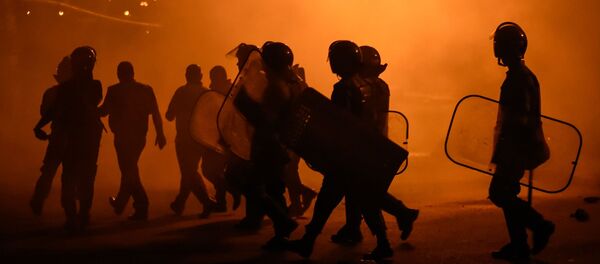 警方：埃里溫武裝團伙向政府投降  20名恐怖分子被捕 - 俄羅斯衛星通訊社