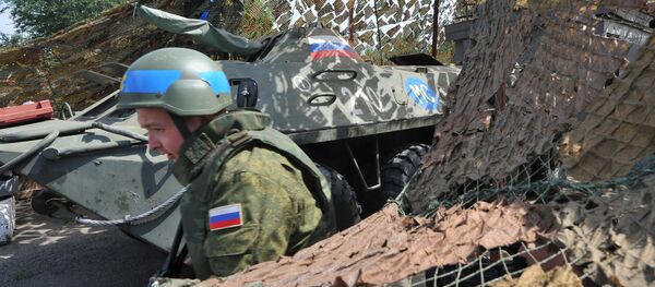 Блокпост российских миротворцев на въезде в город Бендеры - 俄罗斯卫星通讯社