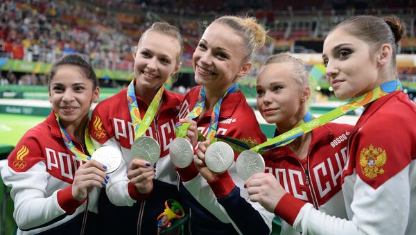 俄羅斯隊獲2016年奧運會體操女團銀牌 - 俄羅斯衛星通訊社