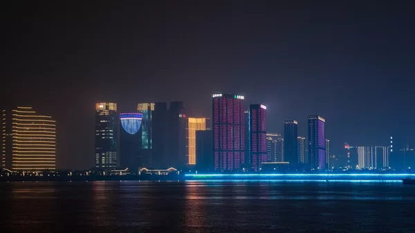 龍永圖：跨境電商對全球貿易格局帶來新變化 - 俄羅斯衛星通訊社