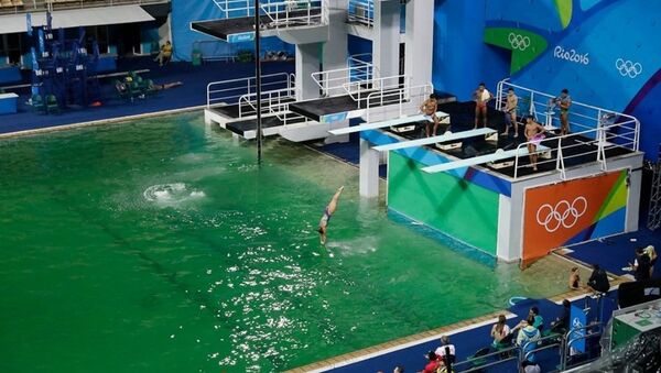 里約奧組委解釋奧運泳池變綠原因 - 俄羅斯衛星通訊社
