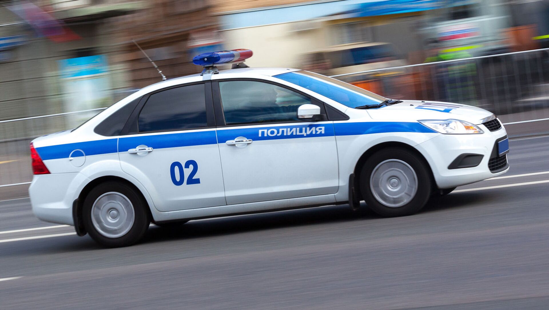 莫斯科交警开枪逼停违反隔离规定的出租车司机 - 2020年4月30日, 俄罗斯卫星通讯社