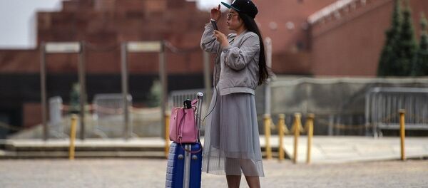 中国旅客在莫斯科 - 俄罗斯卫星通讯社