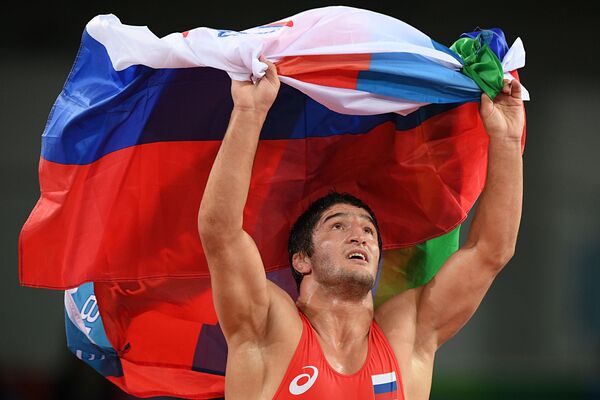 摔跤運動員阿卜杜勒拉希德·薩杜拉耶夫 - 俄羅斯衛星通訊社