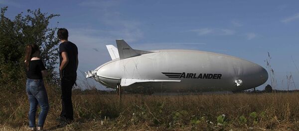 世界最大飛行器今天在英國試飛 - 俄羅斯衛星通訊社