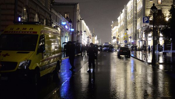 莫斯科市中心银行网点劫持人质的男子投降 - 俄罗斯卫星通讯社