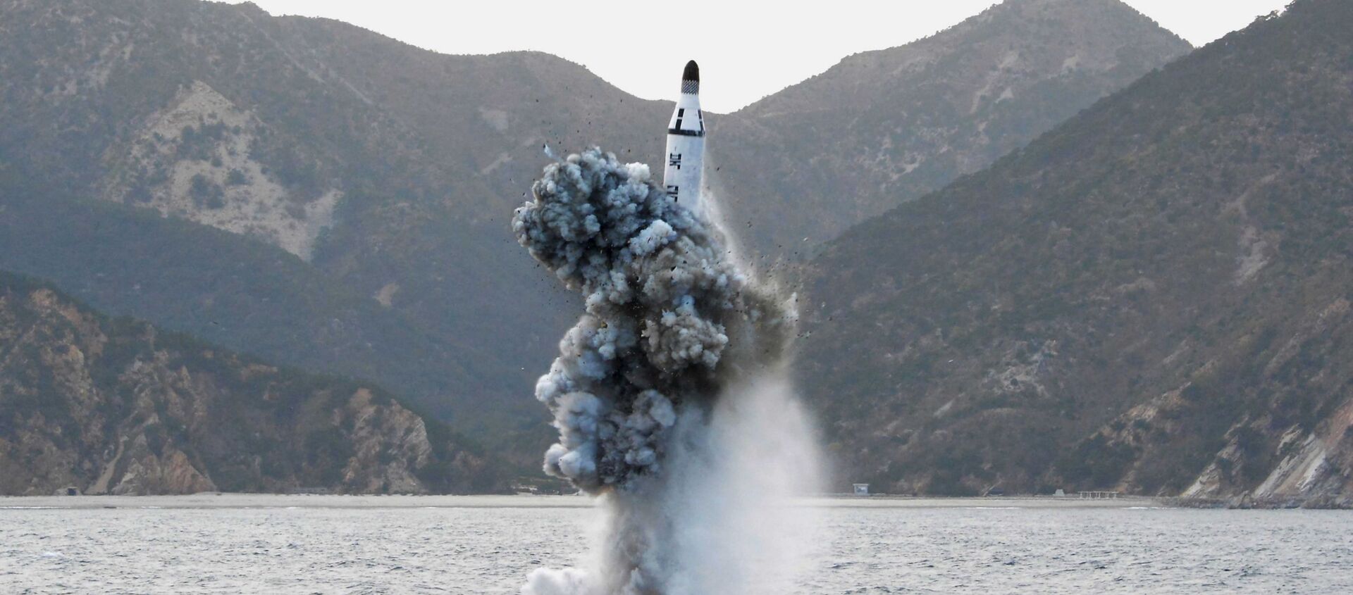 专家：朝鲜8-10年后或研制出潜射洲际导弹 - 俄罗斯卫星通讯社, 1920, 19.10.2021